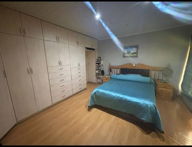 4 BEDROOM HOUSE FOR SALE IN VANDERBIJLPARK CW 1